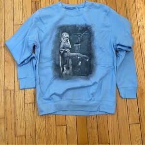 Baby Blue Dolly Parton Crewneck M